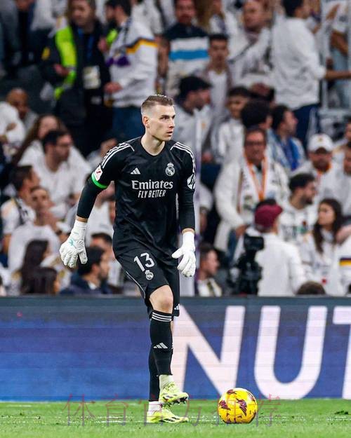 卢宁:很高兴与皇马续约 感谢球迷们的支持 卢宁:很高兴与皇马续约 感谢球迷们的支持